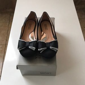 Badgley Mischka girl’s shoes size12